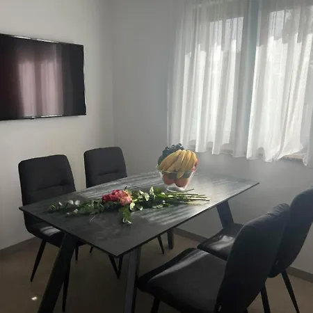 Апартаменты 4141-11 For 4 Pers In Zaton Zadar